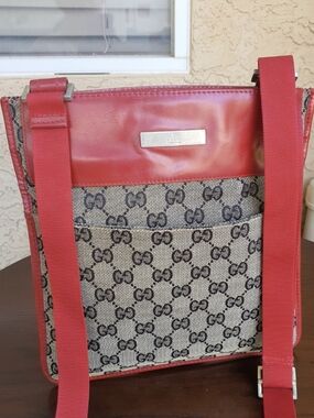 Gucci Web Shoulder/ Crossbody Messenger Bag Black Logo GG Canvas & Red Leather